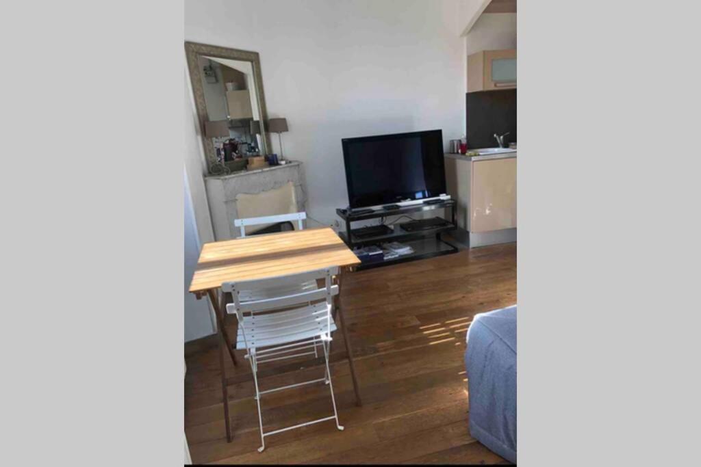 Bel Appartement Bien Place Au Coeur De Кан Екстериор снимка